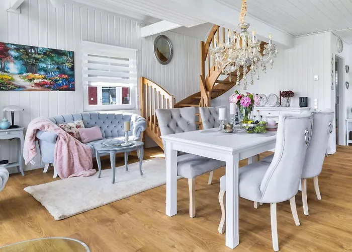 La Petite Maison Bleue