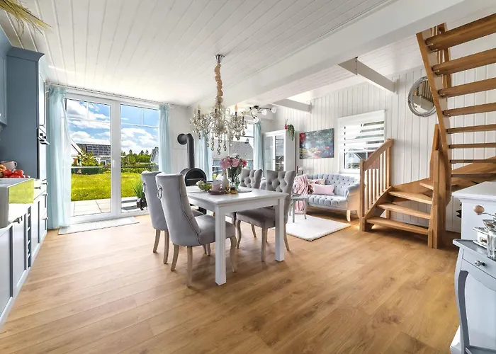 La Petite Maison Bleue *